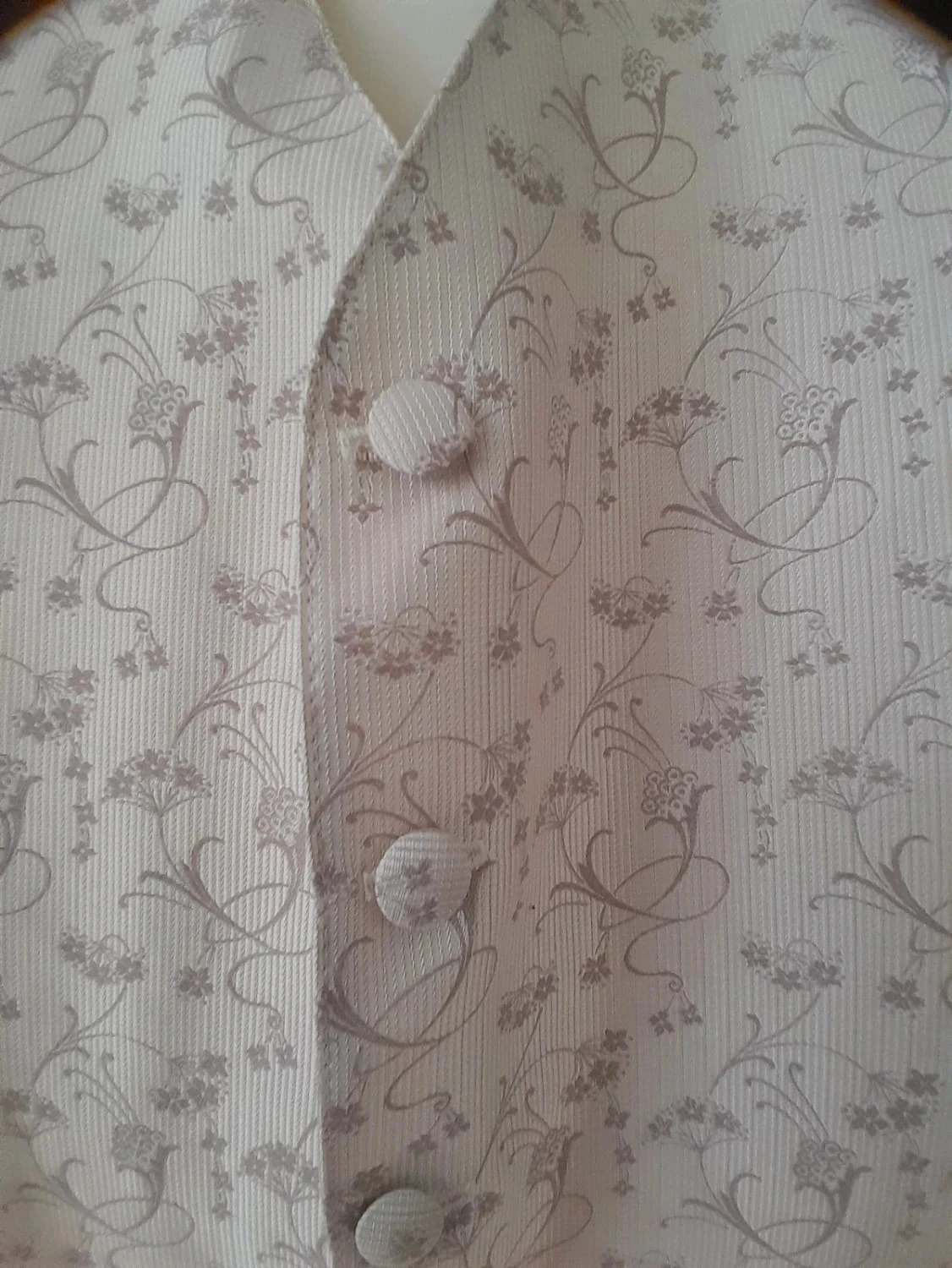 Colete de fato, cor creme e padrões cor bege, Marca Cérémonial, tamanho S – photo 2